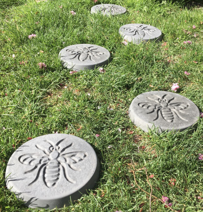 Bee Stepping Stones Charcoal