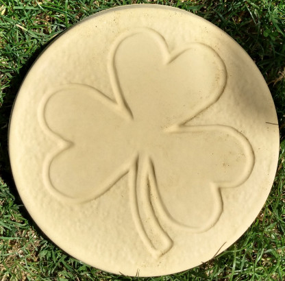 Clover Stepping Stones in Buff Colour