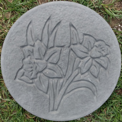 Daffodil Stepping Stones in Charcoal Colour