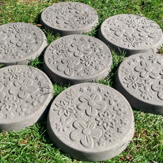 Daisy Stepping Stones in Charcoal Colour