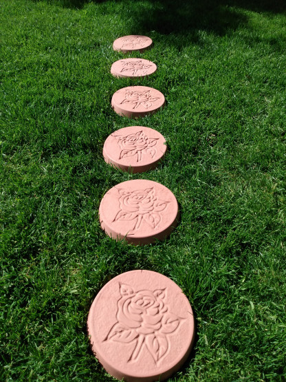 Rose Stepping Stones in Terracotta Colour