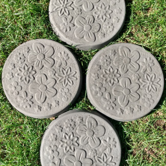 Daisy Garden Stepping Stones Charcoal