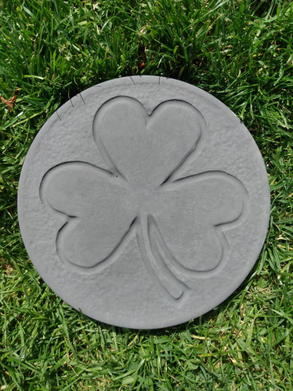 CLOVER_STEPPING_STONES_CHARCOAL
